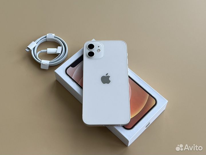 iPhone 12, 64 ГБ