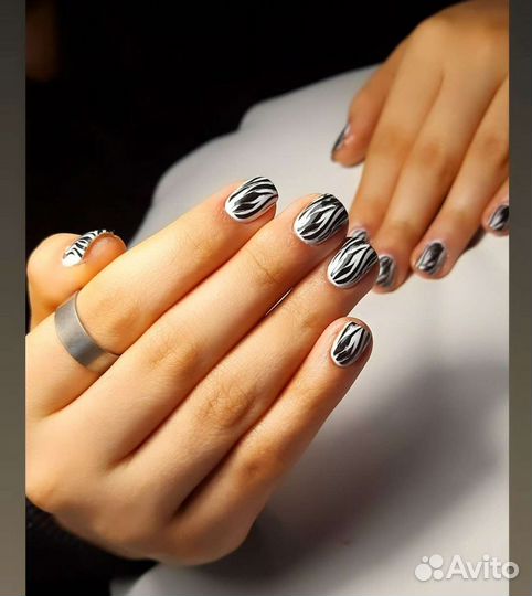 Маникюр педикюр