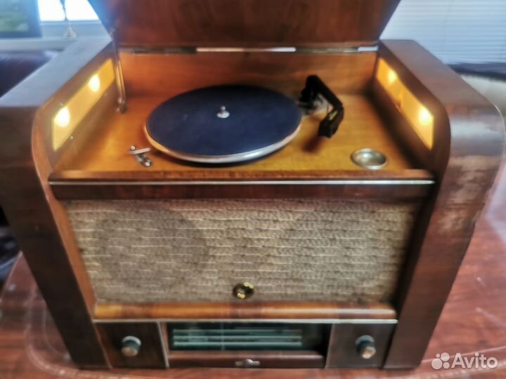 Радиоприемник Stern Radio 9R 81