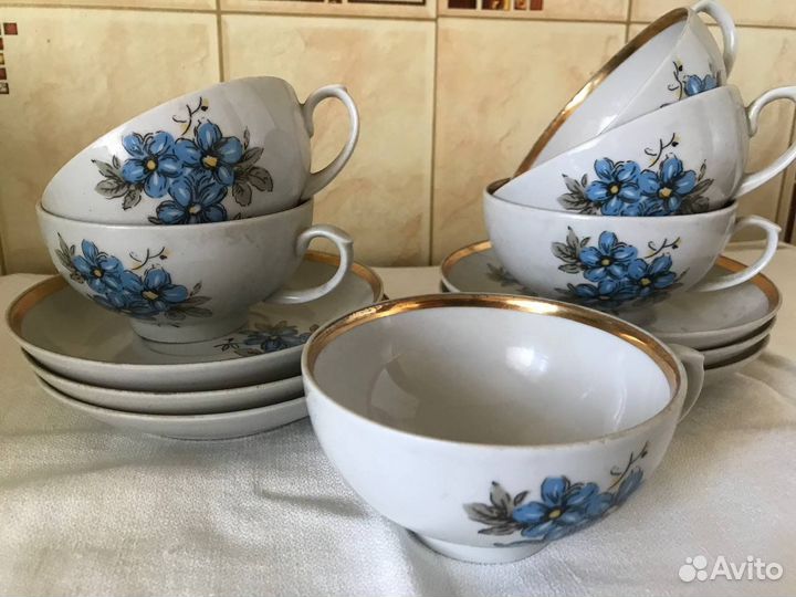 Сервиз из набора чайных пар на 6 персон