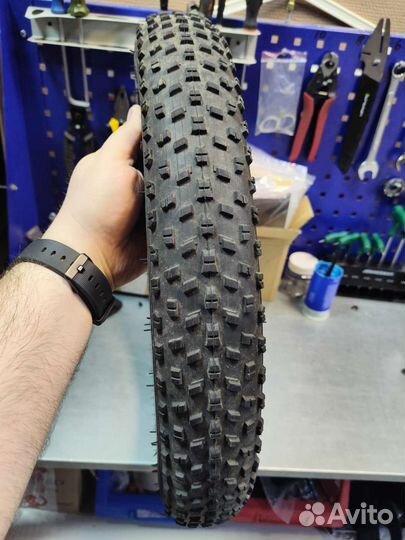 Покрышка 20х3.0 с камерами