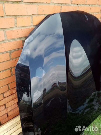 Капот на бмв 7 G11 2017г