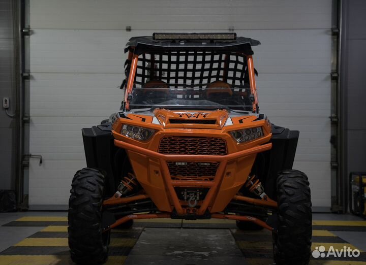 Polaris RZR 1000 turbo XP