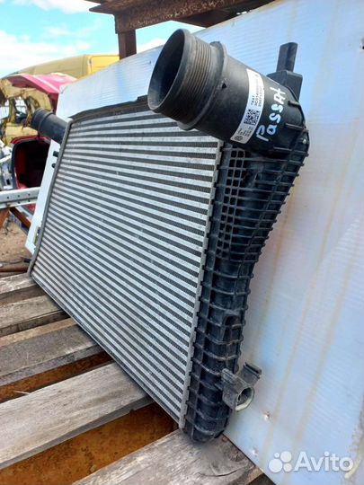 Интеркулер Volkswagen Passat B7