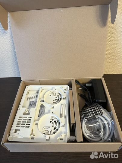 Роутер Huawei HG8245H