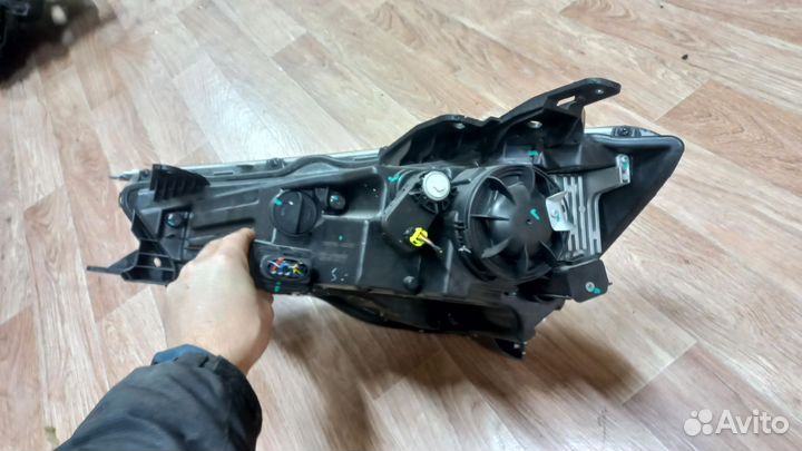 Фара левая правая Jetour X90 LED Светодиодная