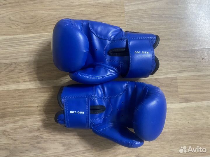 Боксерские перчатки