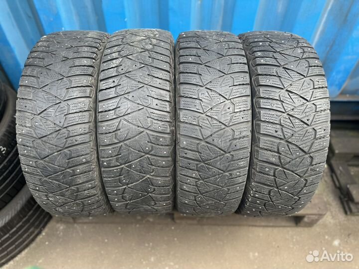 Dunlop Ice Touch 215/65 R16 98T