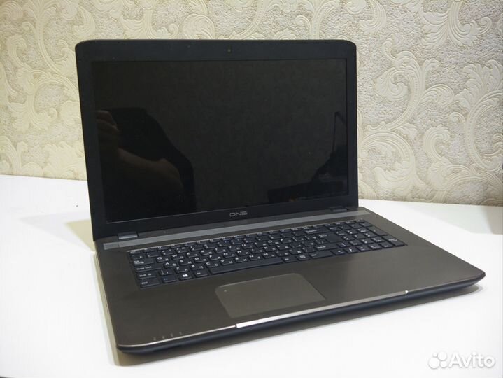 DNS C17A(i5/8gb/ssd/2gb GPU)