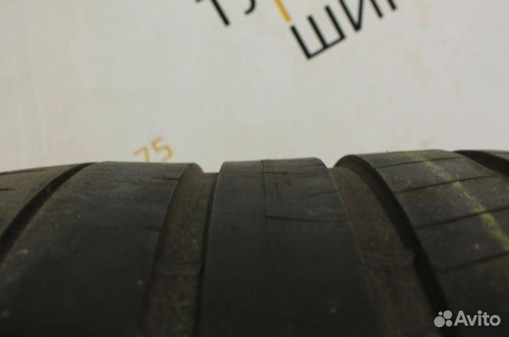 Pirelli P Zero PZ4 315/30 R21 94Y