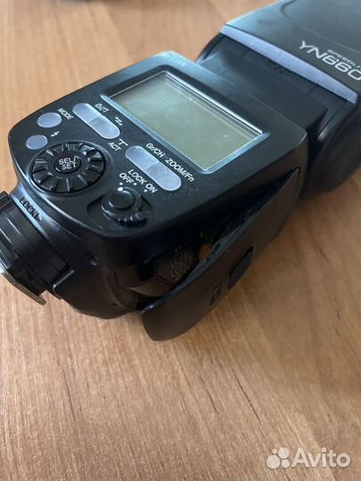 Вспышка yongnuo 660