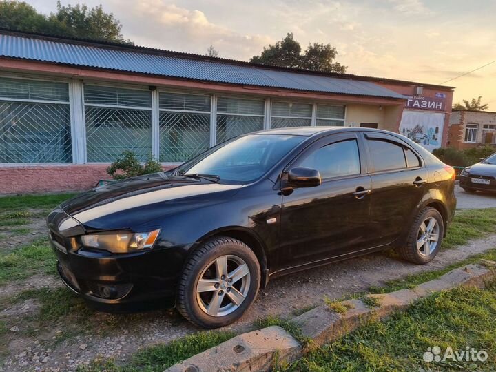 Автомобиль в разбор Митсубиши Лансер 10 Хетчбек