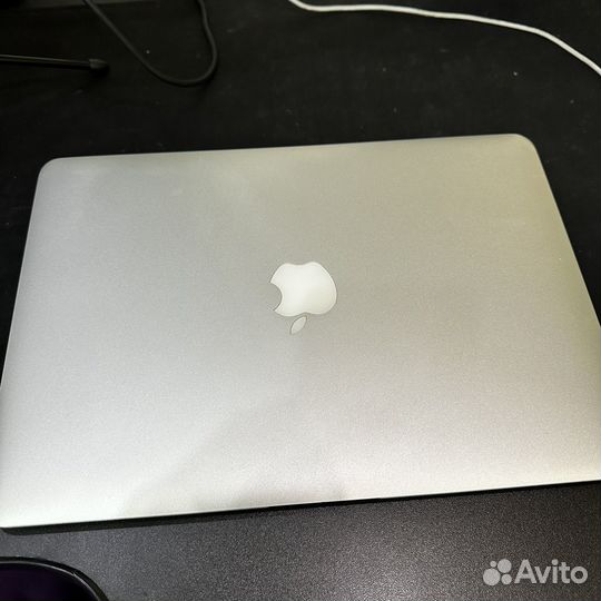 Macbook Air 13 2015 (забронирован)