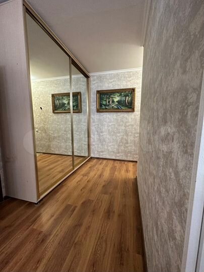 2-к. квартира, 75 м², 1/3 эт.