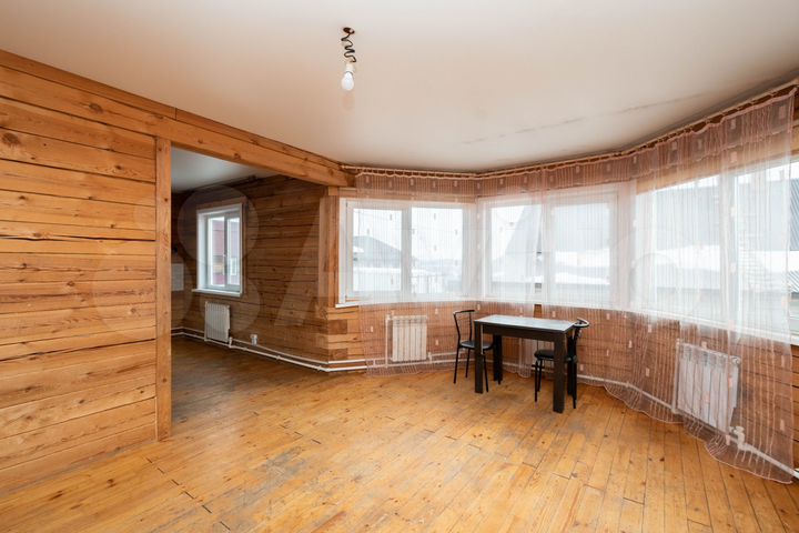 Коттедж 160 м² на участке 10 сот.