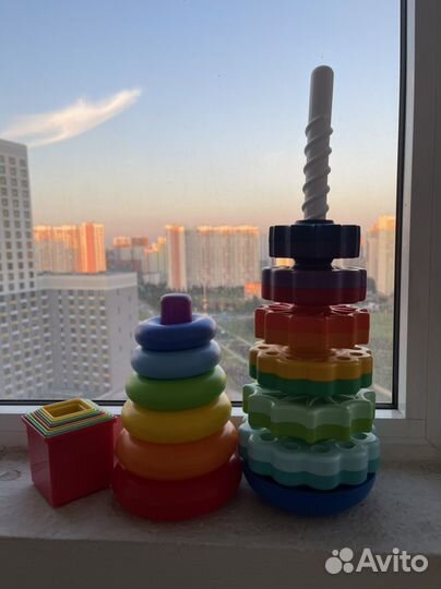 Развивающие игрушки