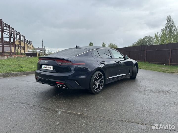 Kia Stinger 2.0 AT, 2021, 23 715 км