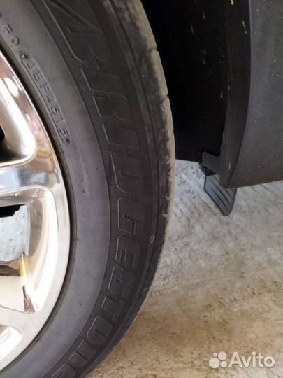 Bridgestone Dueler H/P Sport 235/55 R19