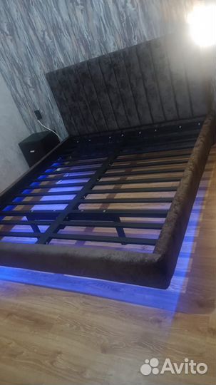 Парящая кровать