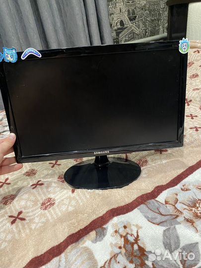 Монитор Samsung
