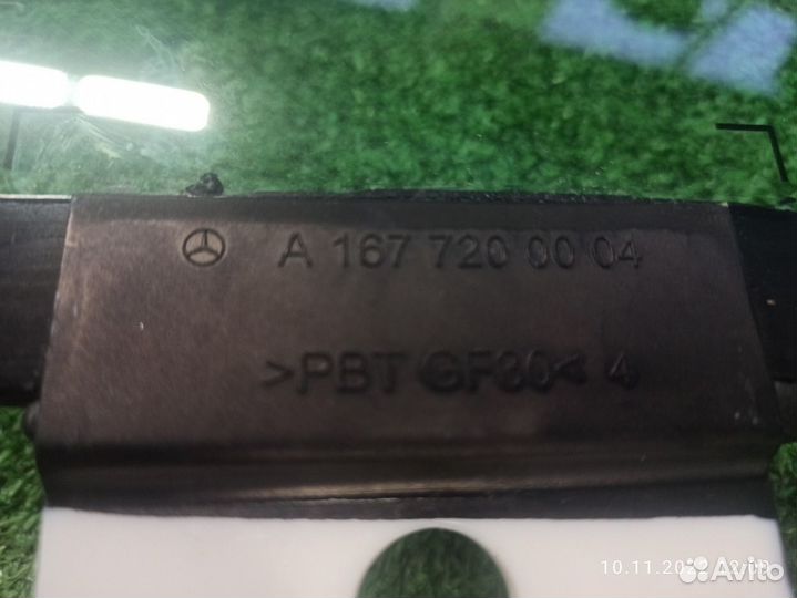 Стекло двери переднее правое Mercedes-Benz