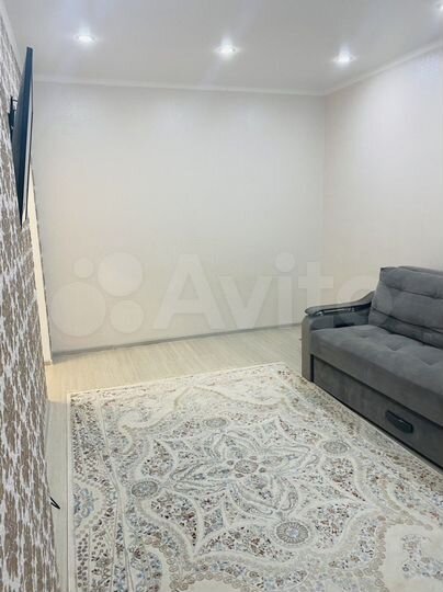 1-к. квартира, 42 м², 15/19 эт.