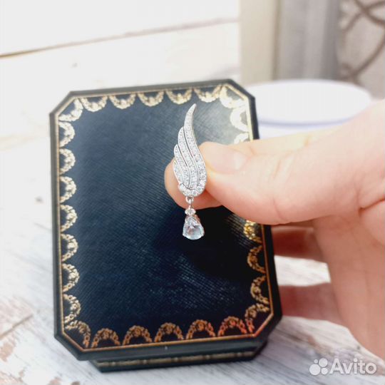 Серьги с топазом и бриллиантами