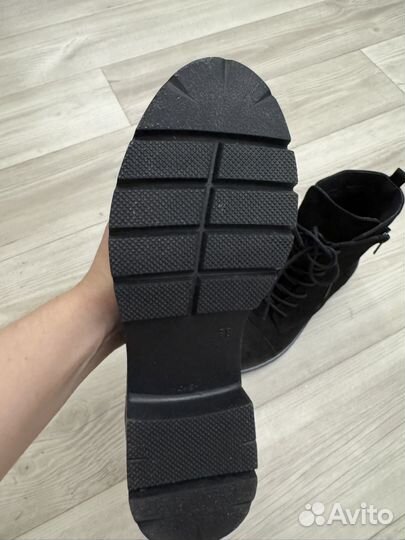 Ботинки женские 38 размер