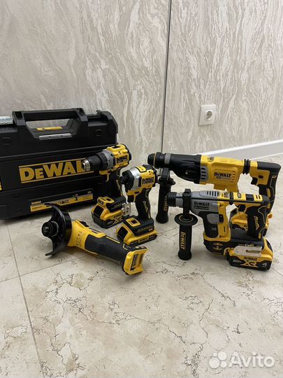 Инструмент Dewalt