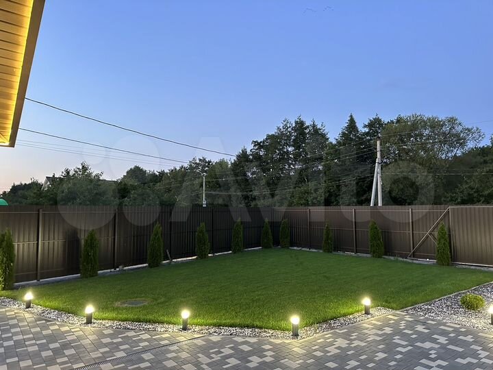 Дом 220 м² на участке 14 сот.