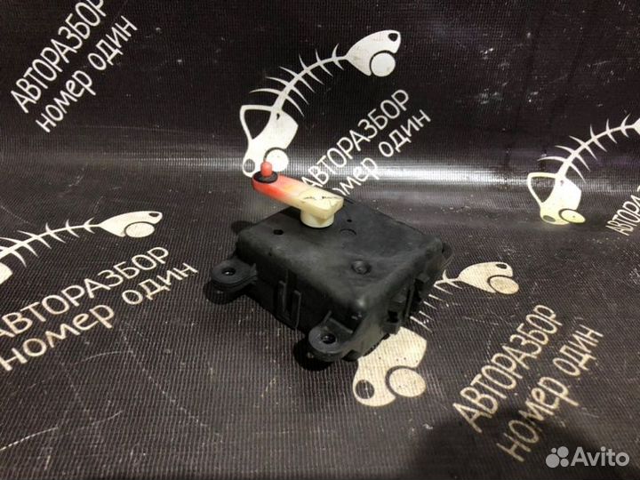 Сервопривод заслонок печки Nissan Qashqai J10E 1.6