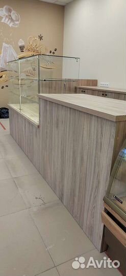 Витрина для пекарни и кафе