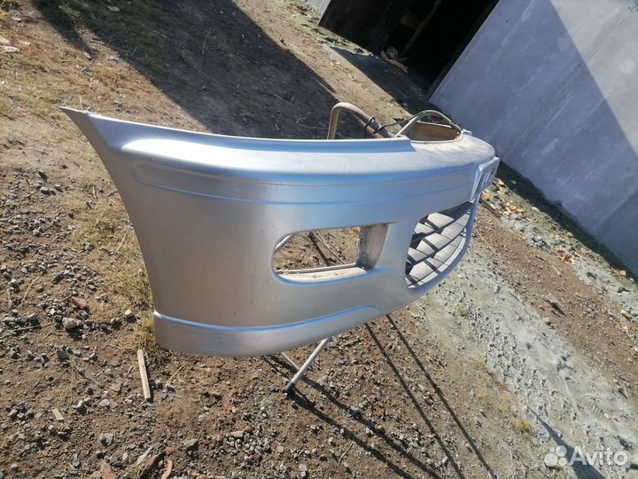 Передний бампер Nissan Serena c23 рест