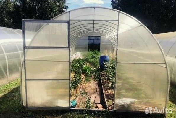 Теплица из поликарбоната