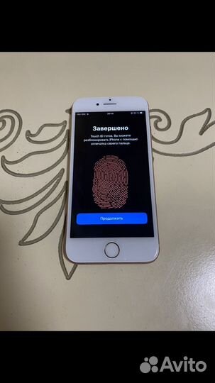 Телефон iPhone 8 64 gb Gold