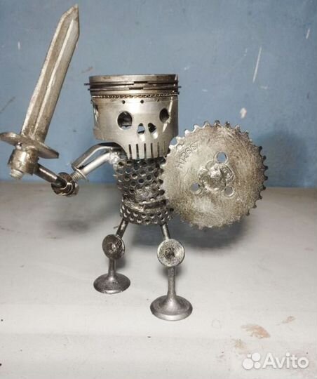 Фигуры из металла