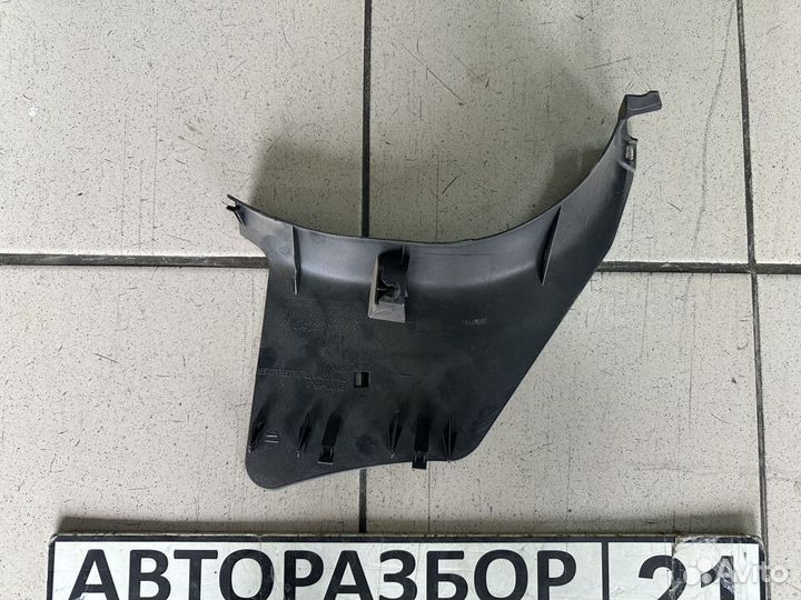 Накладка порога перед лев внут Suzuki Grand Vitara