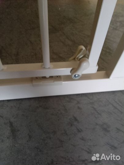 Перегородка для детей на лестницу