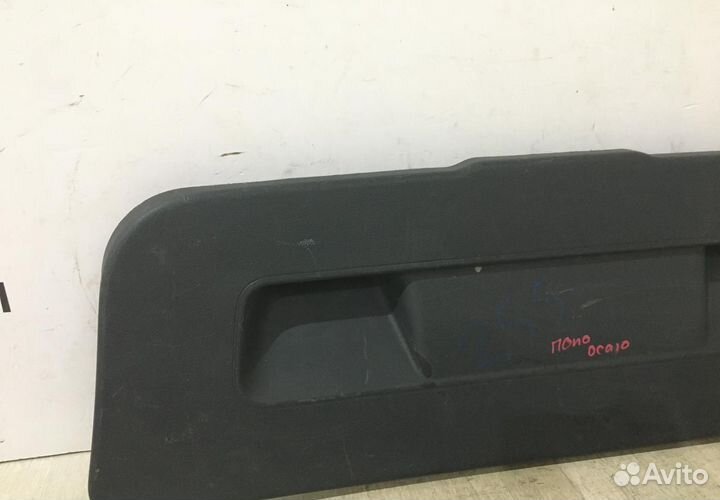 Обивка крышки багажника Volkswagen Polo 5 2009-2020 oem 6RU867605