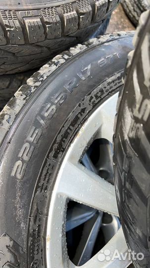 Комплект зимних колес BMW 225/55 R17