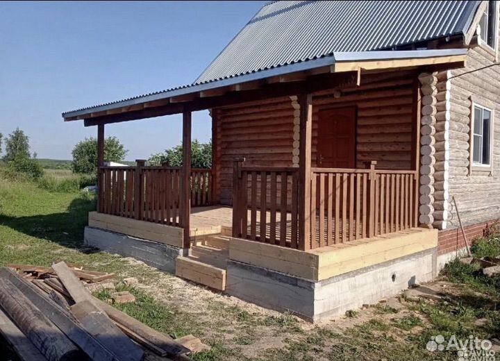 Бригада строителей