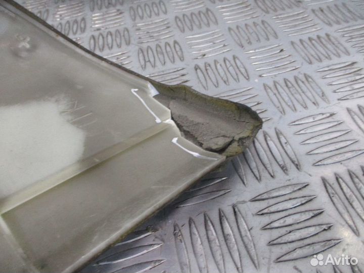 Обшивка передней панели правая Mercedes-Benz A9436