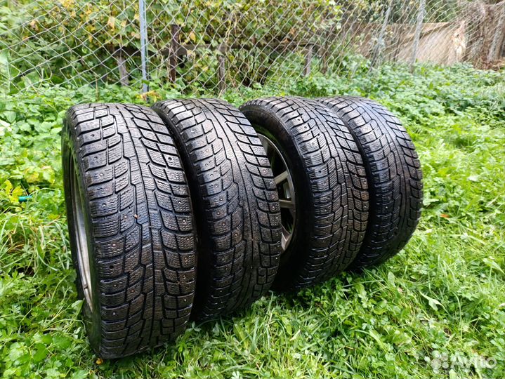 Продам комплект колес 215/65 r16