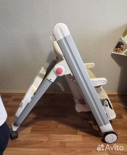 Стульчик для кормления nuovita