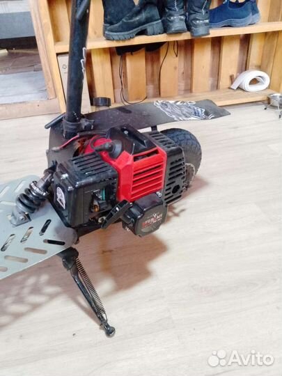 Бензосамокат