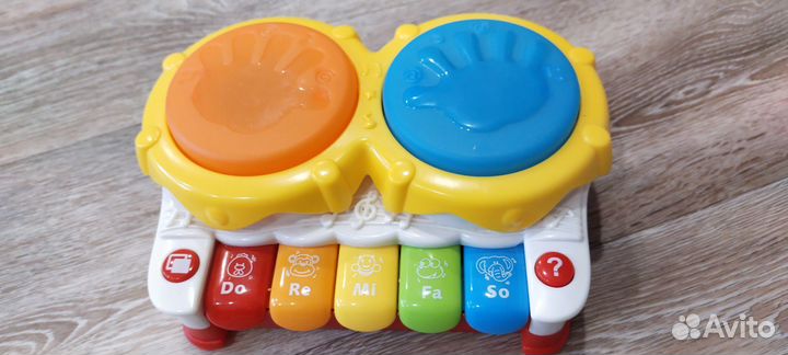Музыкальная игрушка пианино с барабанами