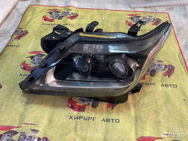 Левая фара на Lx570 черная (2013-2015)