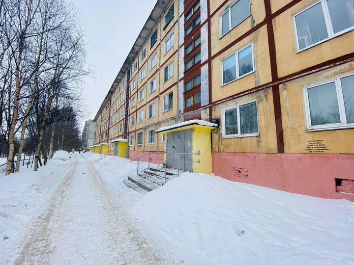 2-к. квартира, 42 м², 1/5 эт.