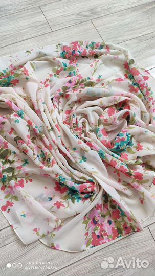 Женские шарфы и платки