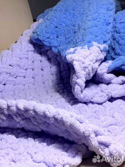 Плед детский вязаный из мягкой плюшевой пряжи